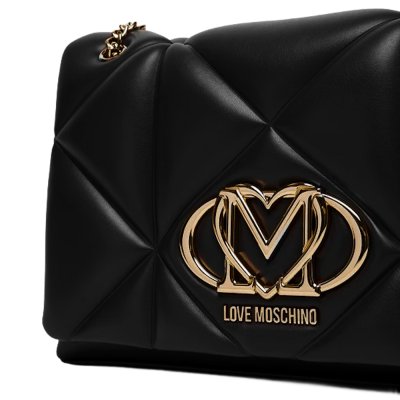 THE EMBOSSED Q SHOULDER BAG